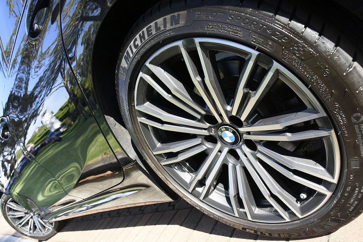 2019 BMW 3 Series 320i M Sport G20