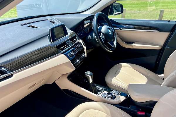 2017 BMW X1 sDrive20i F48