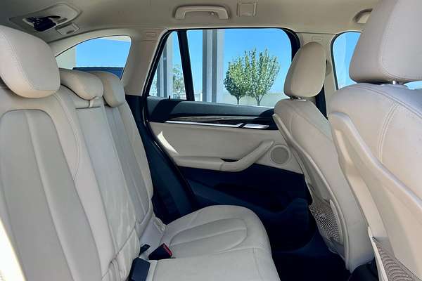 2017 BMW X1 sDrive20i F48