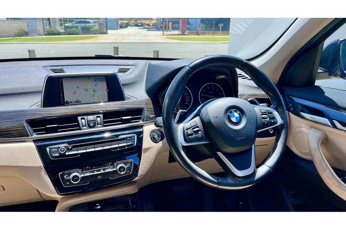 2017 BMW X1 sDrive20i F48