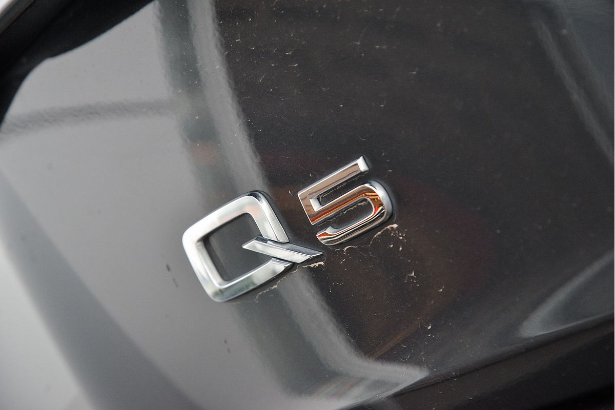 2023 Audi Q5 35 TDI FY