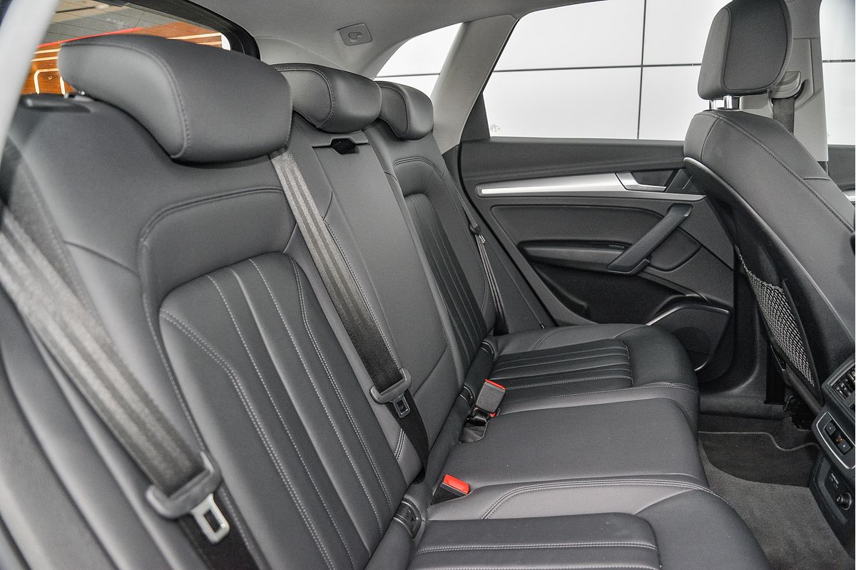 2023 Audi Q5 35 TDI FY
