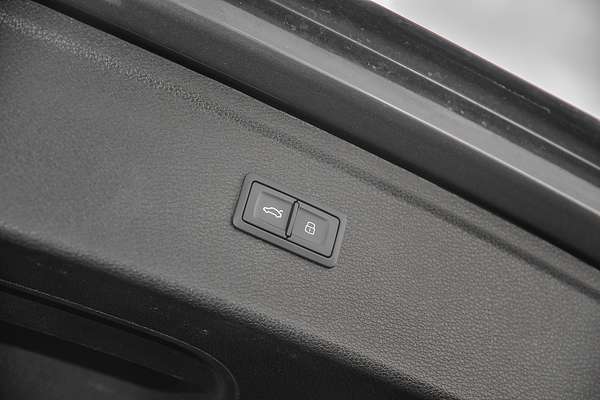 2023 Audi Q5 35 TDI FY