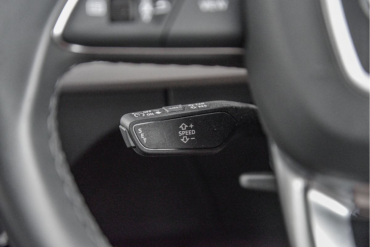 2023 Audi Q5 35 TDI FY