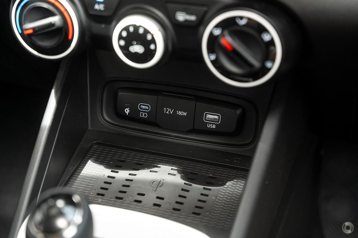 2025 Hyundai Venue Active QX.V5