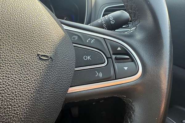 2023 Renault Koleos Life HZG