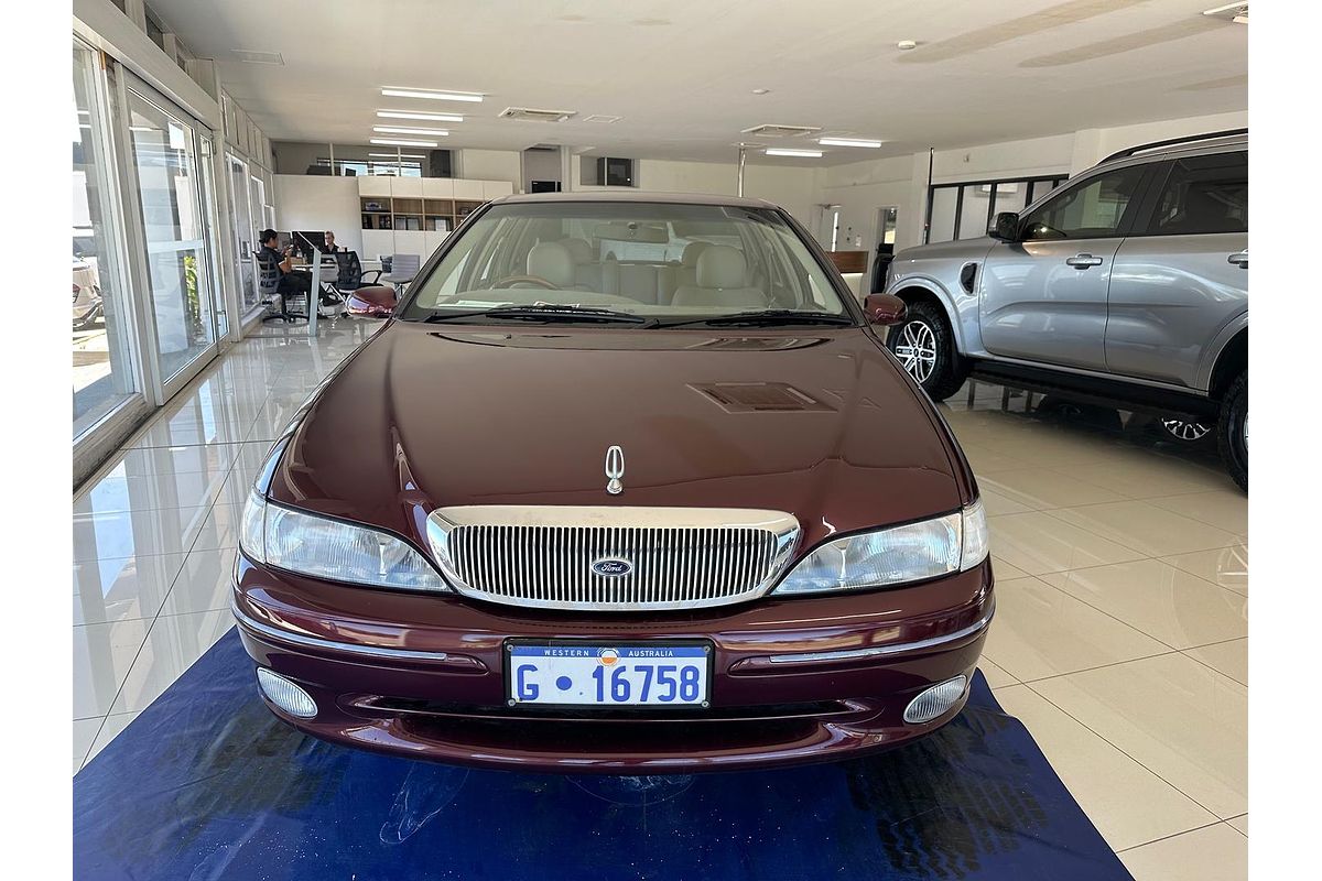 1998 Ford LTD DL