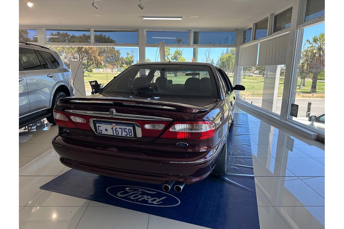 1998 Ford LTD DL
