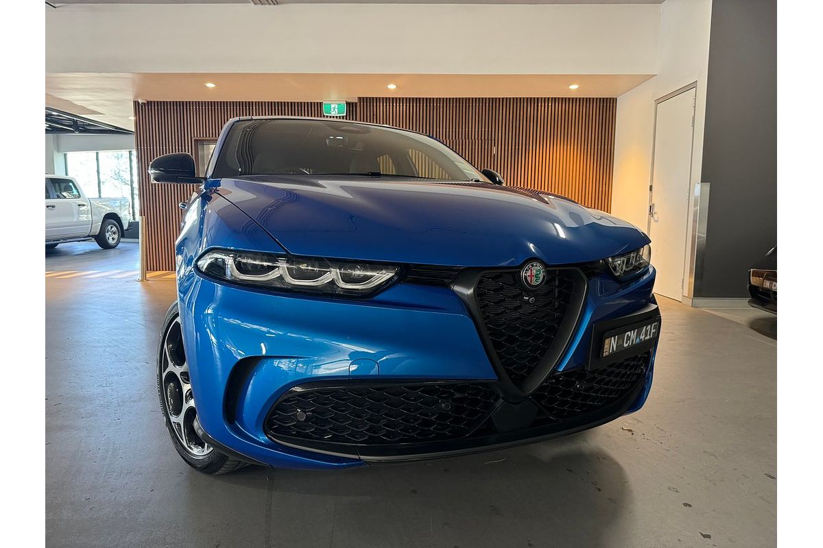 2023 Alfa Romeo Tonale VELOCE PHEV Q4 MY22