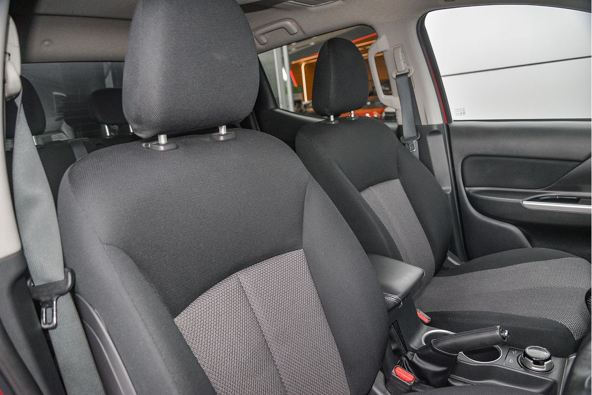 2021 Mitsubishi Triton GLS MR 4X4