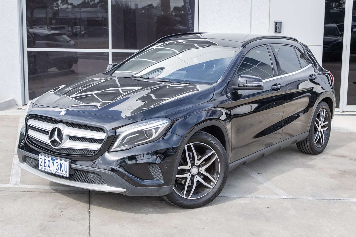 2015 Mercedes-Benz GLA-Class GLA180 X156