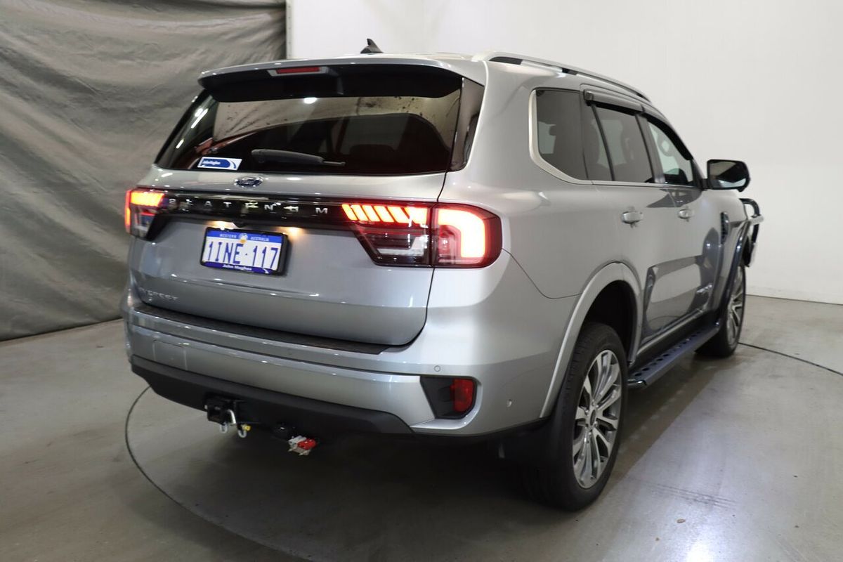 2024 Ford Everest Platinum