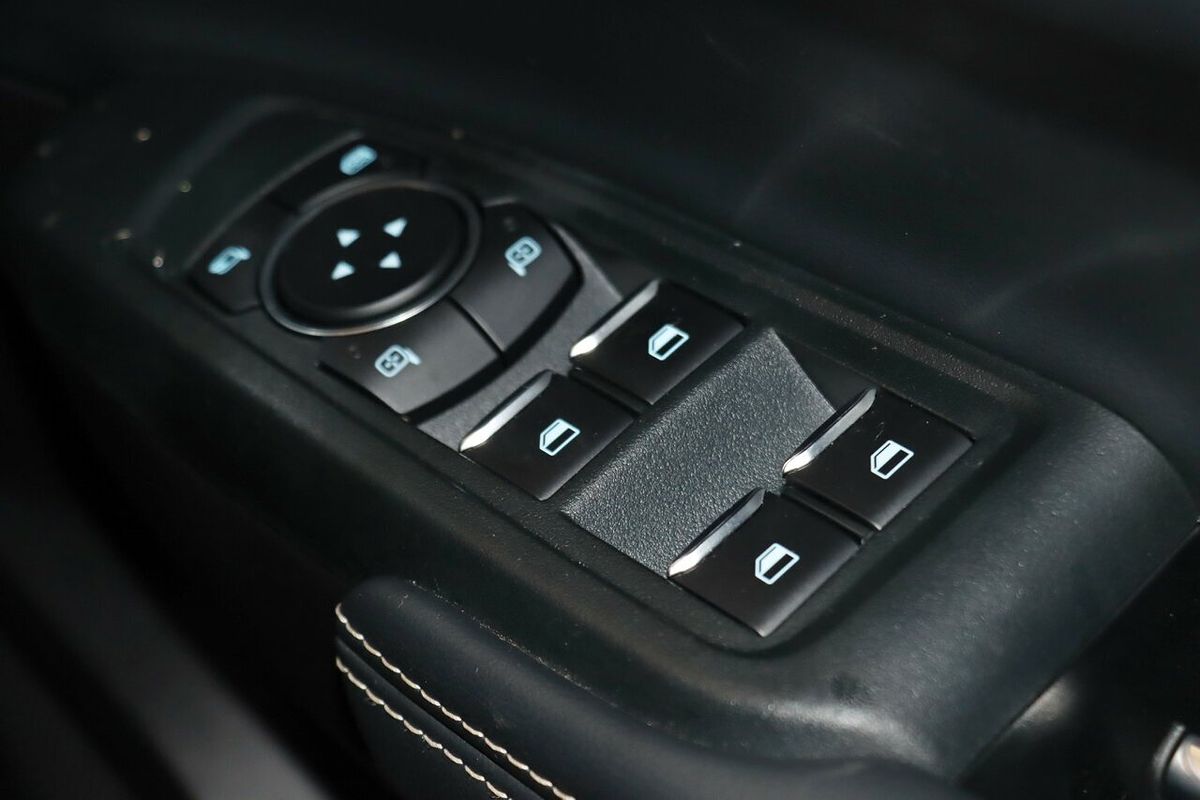 2024 Ford Everest Platinum