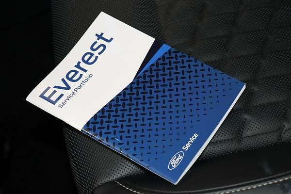 2024 Ford Everest Platinum