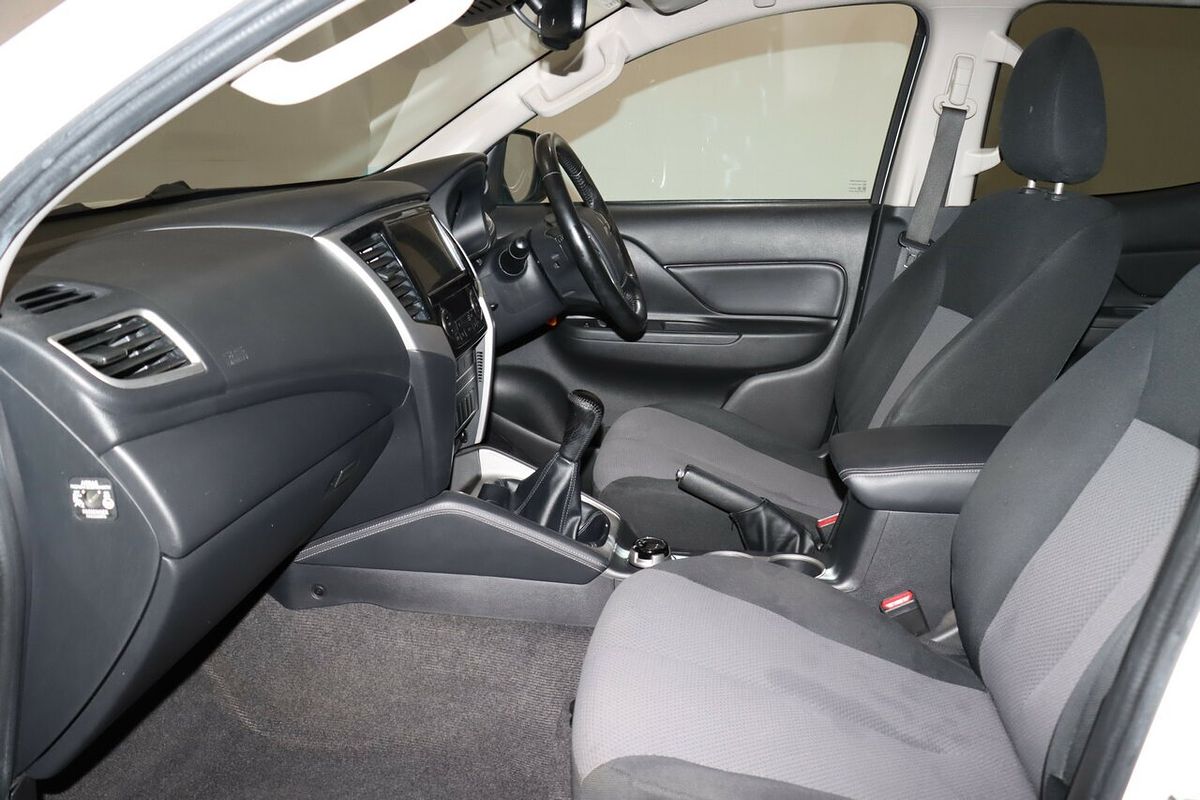 2020 Mitsubishi Triton GLX-R MR 4X4