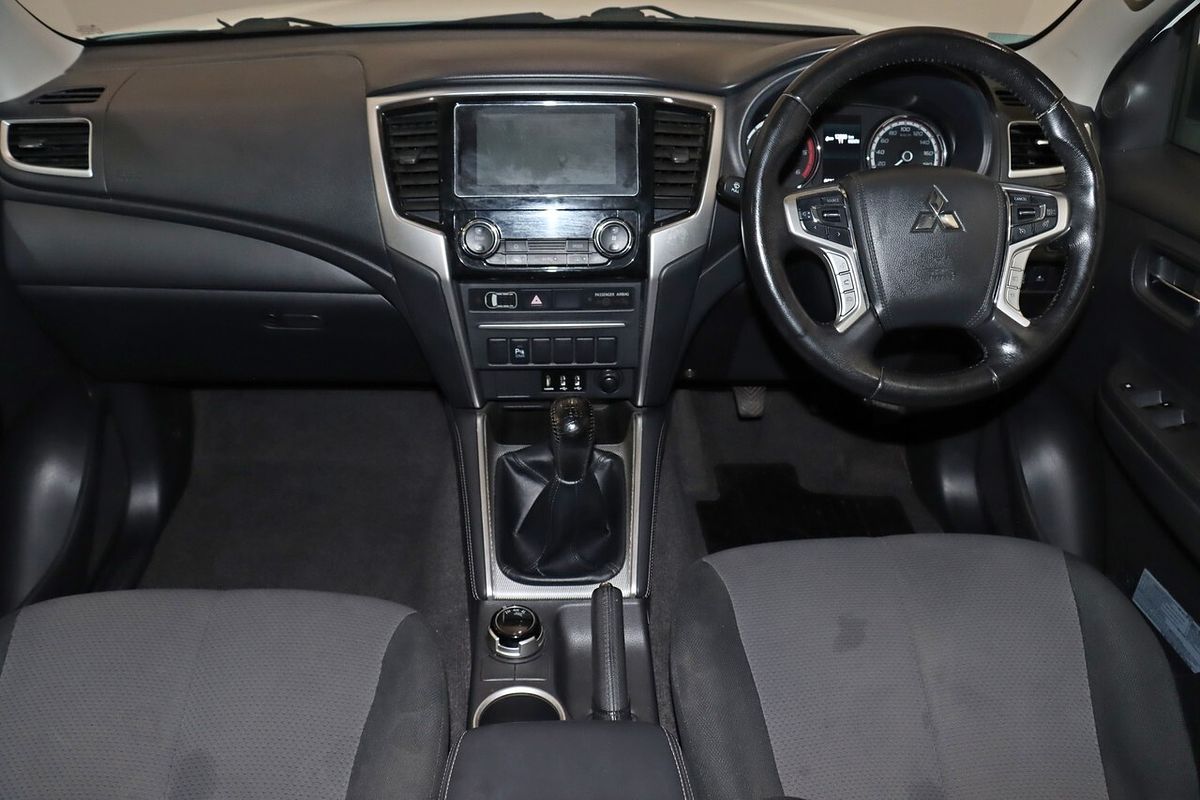 2020 Mitsubishi Triton GLX-R MR 4X4