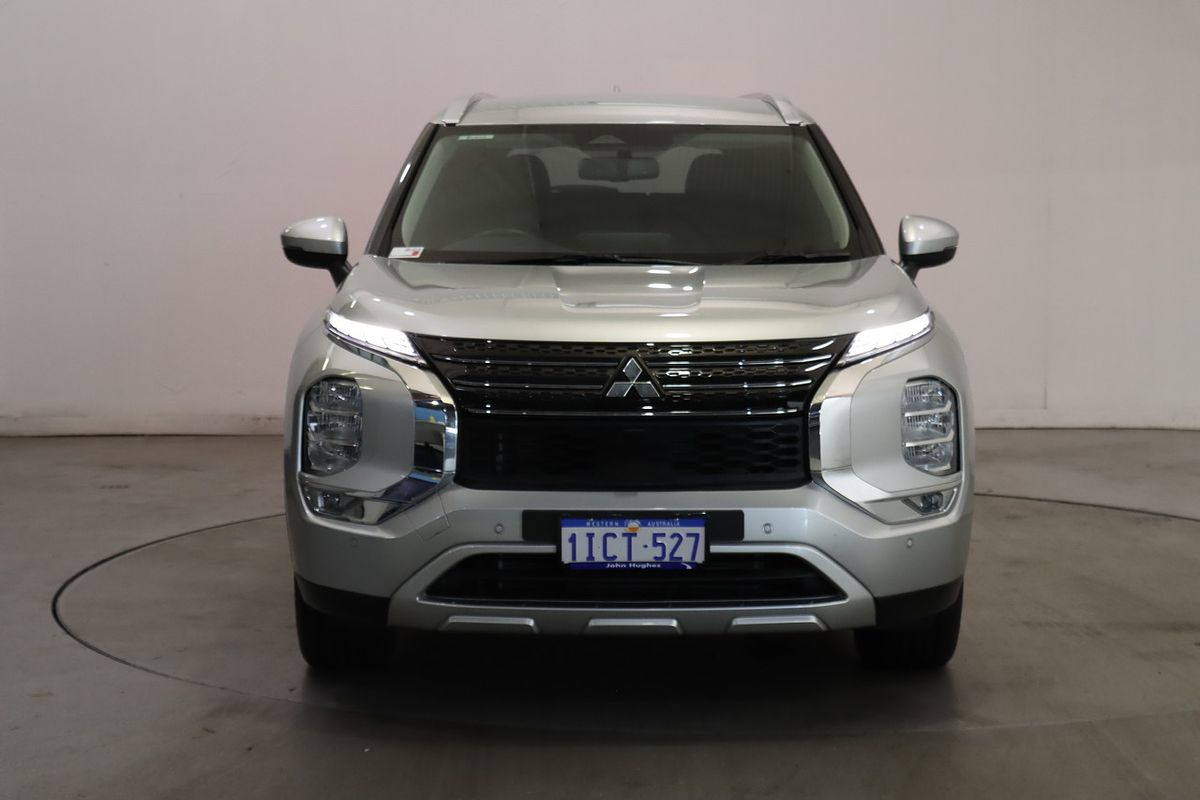 2023 Mitsubishi Outlander LS ZM