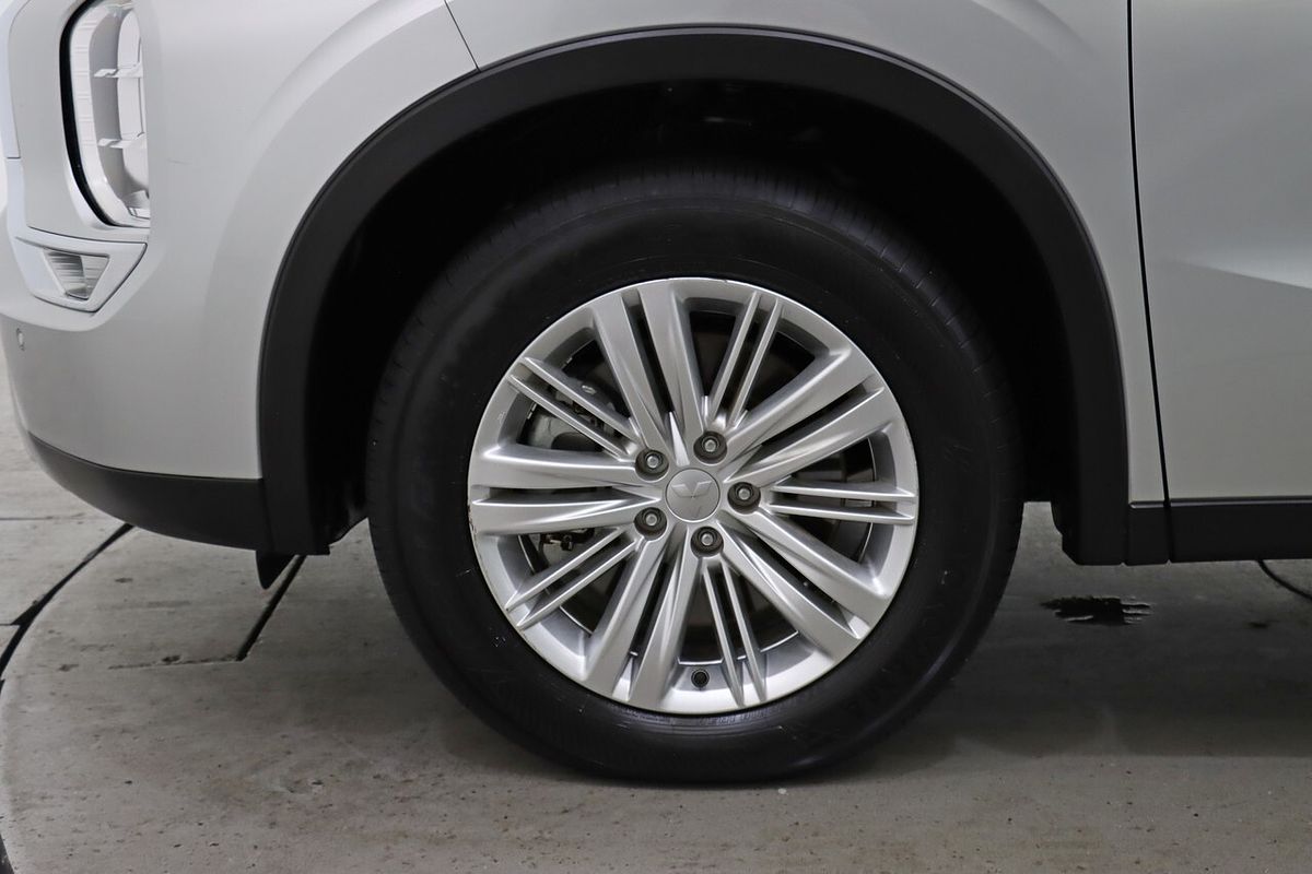 2023 Mitsubishi Outlander LS ZM