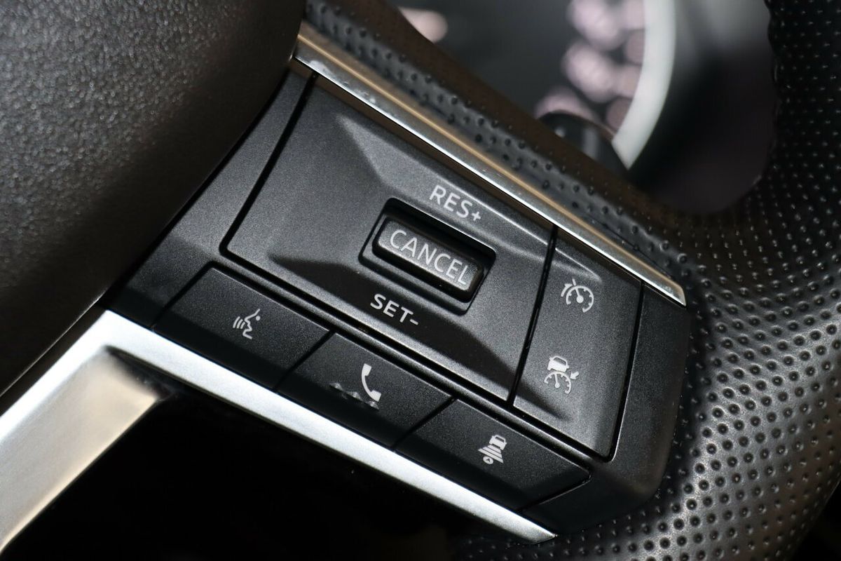 2023 Mitsubishi Outlander LS ZM