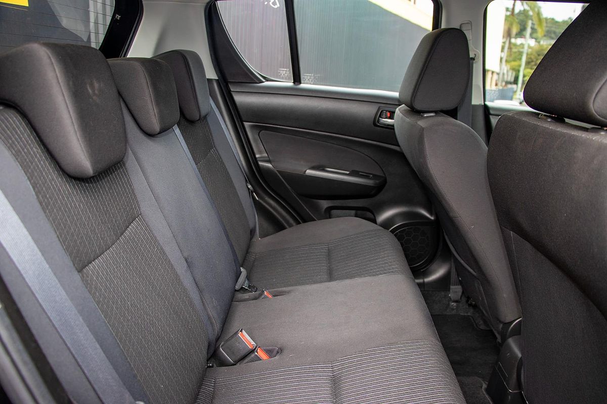 2016 Suzuki Swift GL Navigator FZ