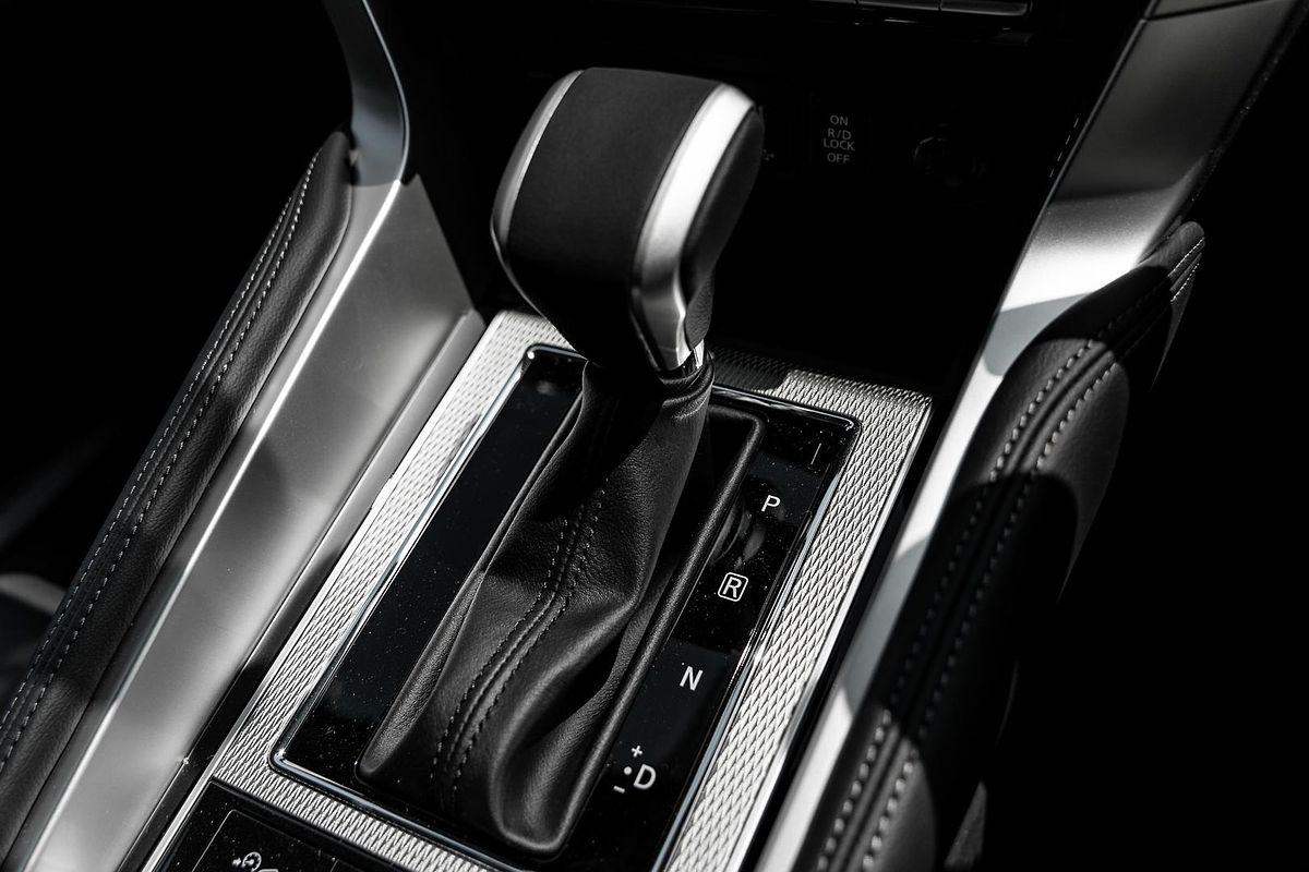 2024 Mitsubishi Pajero Sport Exceed QG