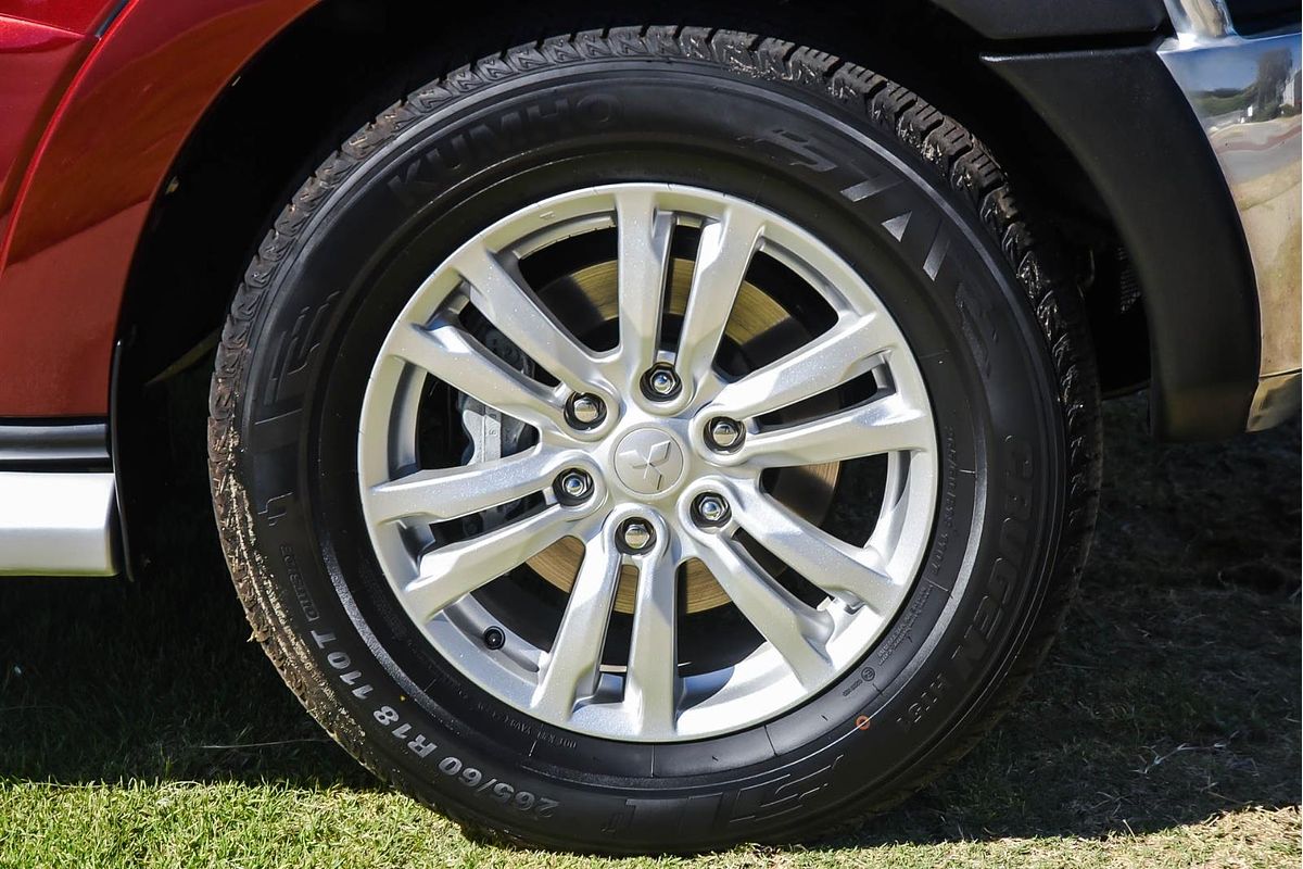 2016 Mitsubishi Pajero GLS NX