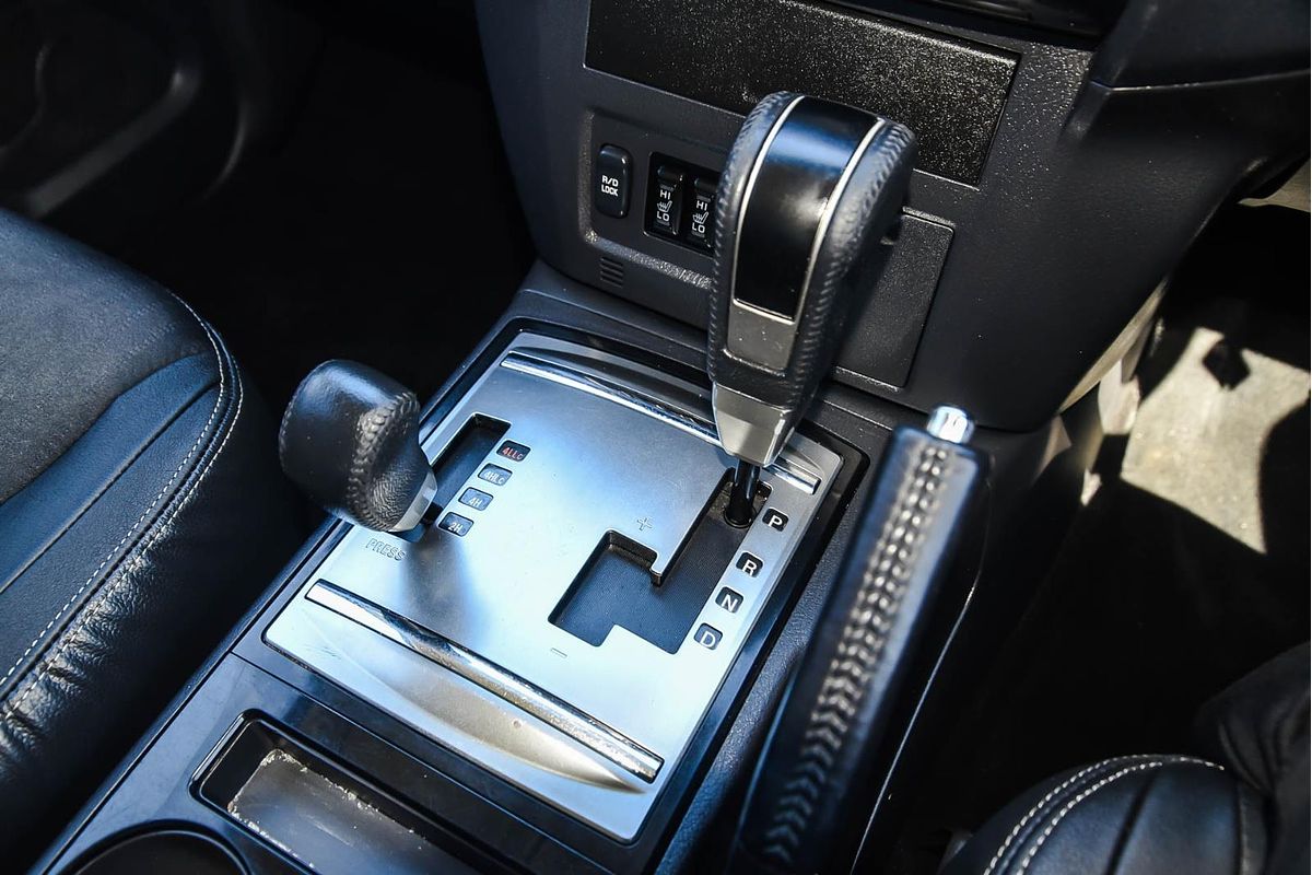 2016 Mitsubishi Pajero GLS NX