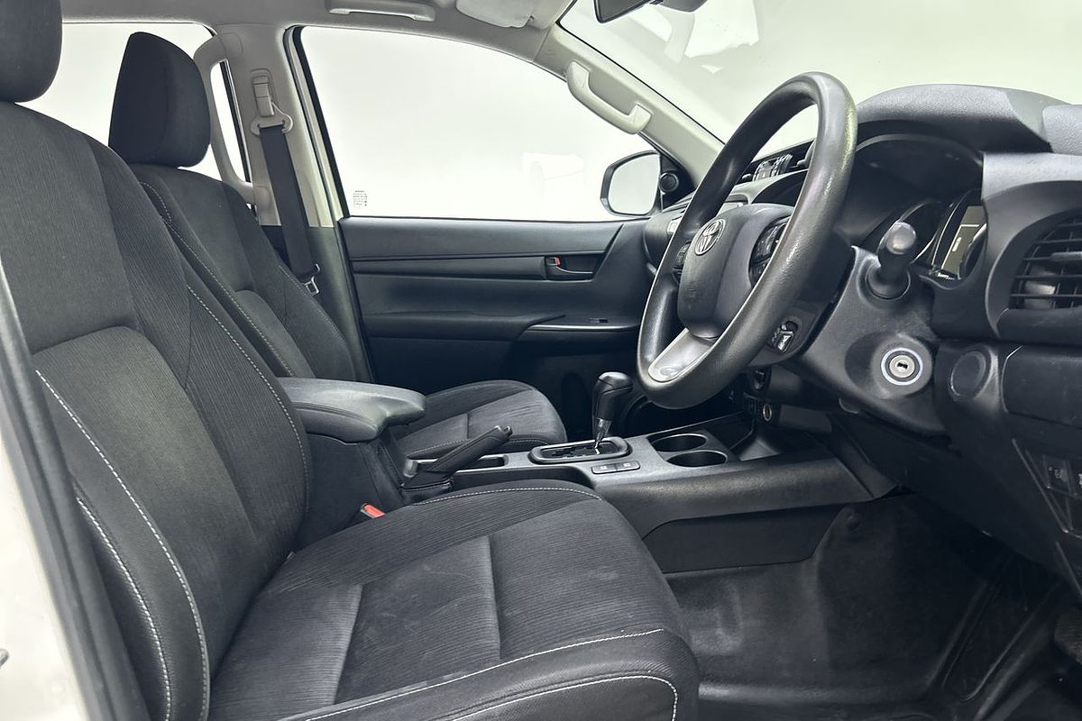 2020 Toyota Hilux SR GUN126R 4X4