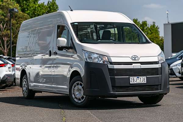 2021 Toyota HiAce