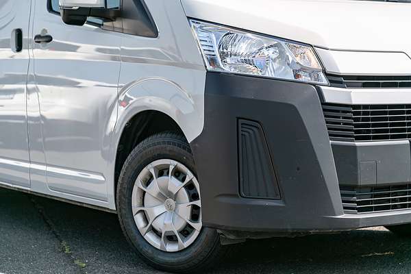 2021 Toyota HiAce