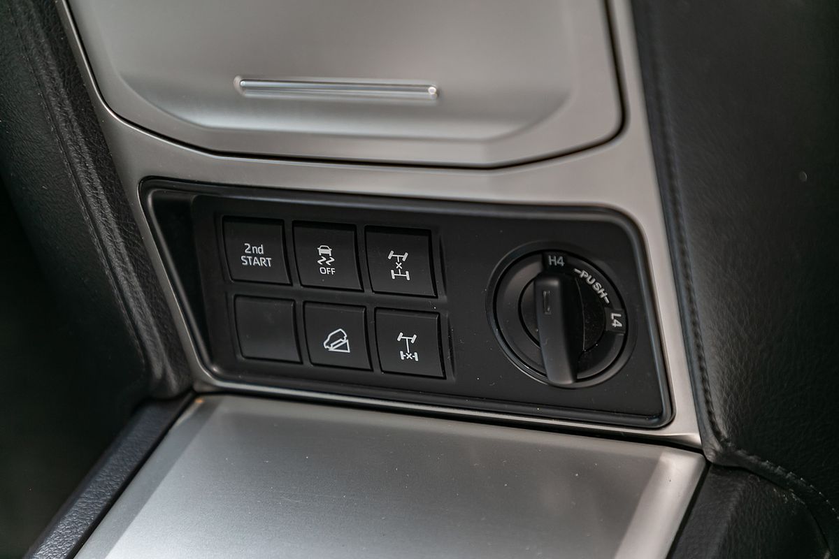 2021 Toyota Landcruiser Prado