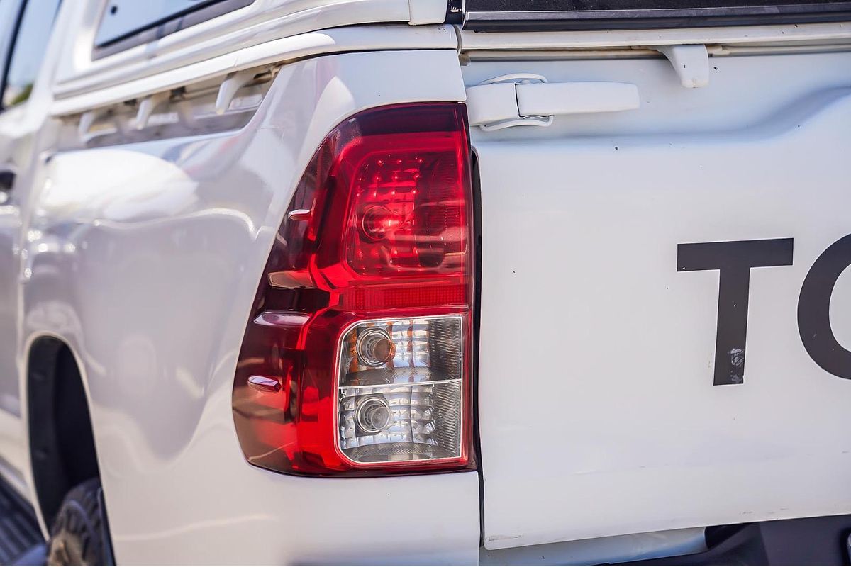 2018 Toyota Hilux SR GUN126R 4X4