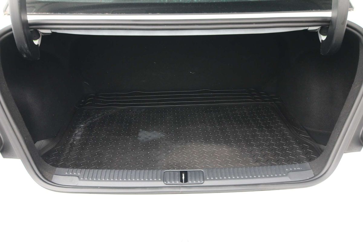 2023 MG MG5 Essence
