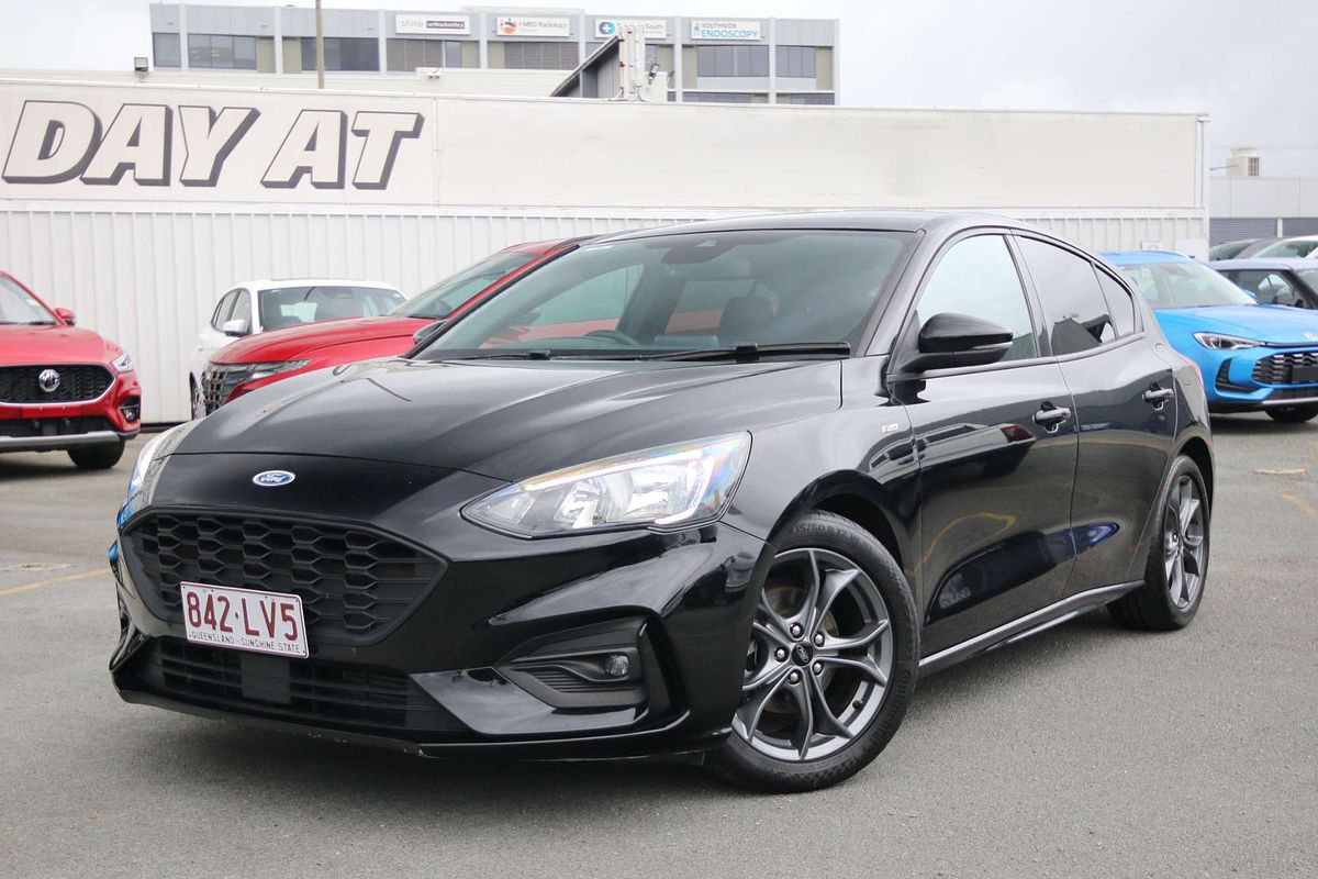 2018 Ford Focus ST-Line SA