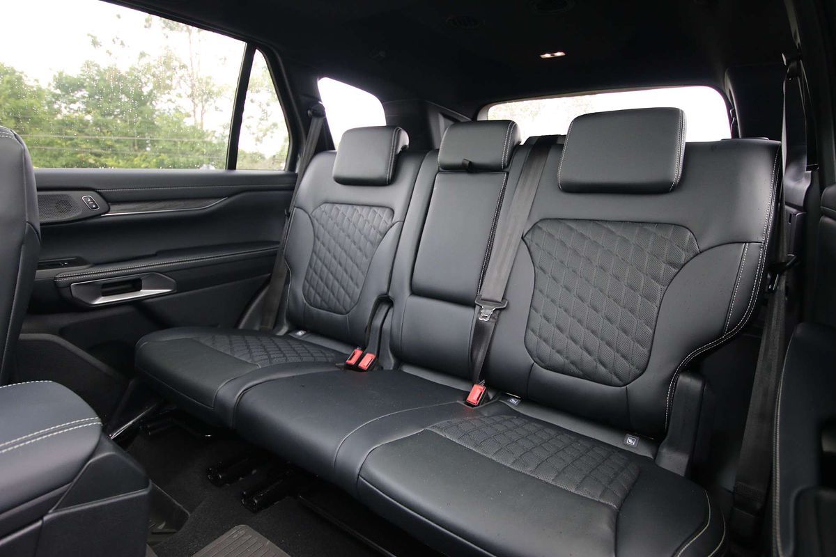2024 Ford Everest Platinum