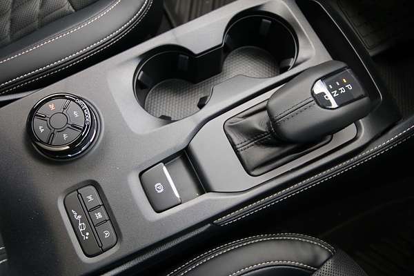 2024 Ford Everest Platinum