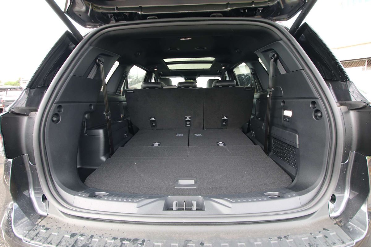 2024 Ford Everest Platinum