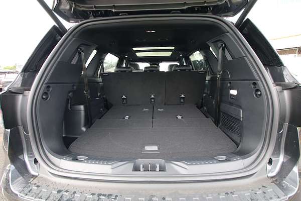 2024 Ford Everest Platinum