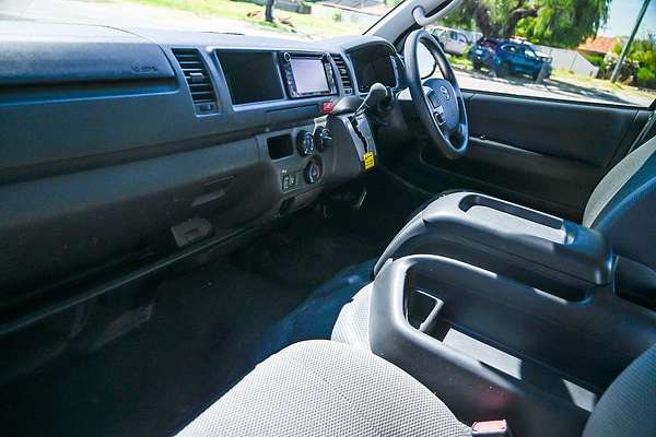 2017 Toyota Hiace Commuter KDH223R