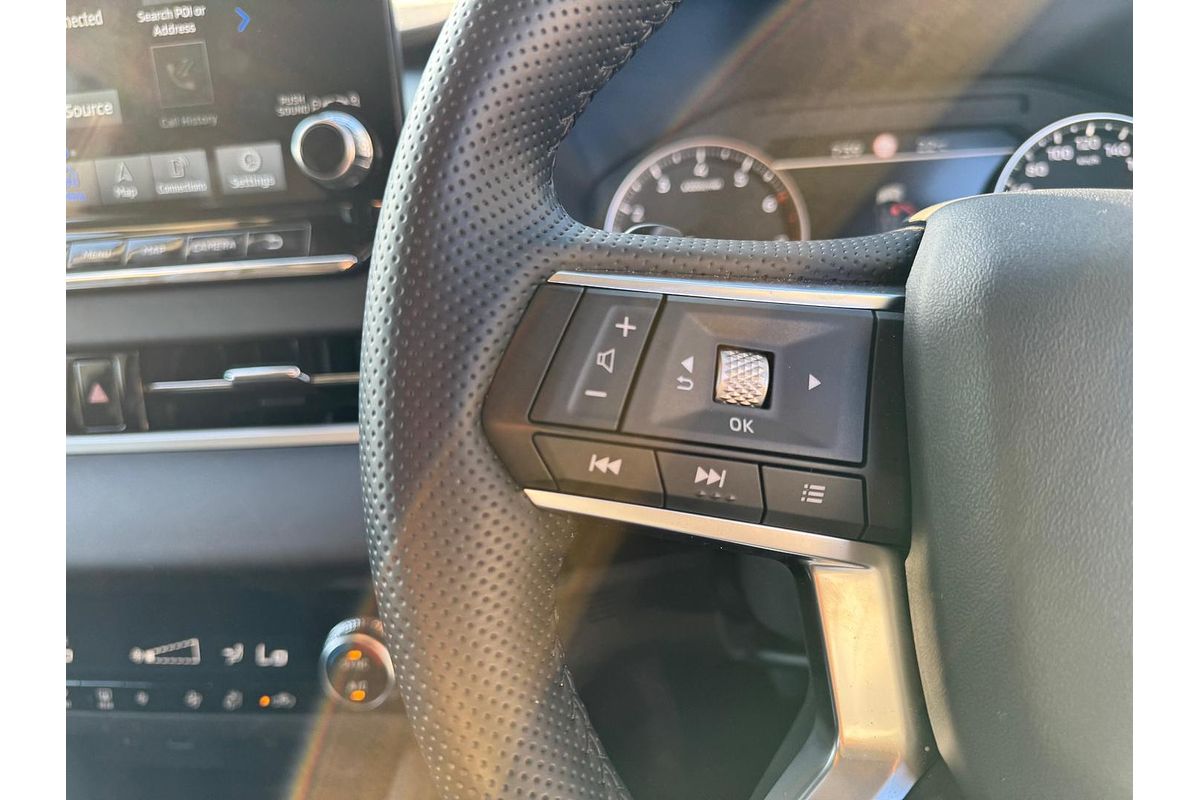 2024 Mitsubishi Outlander LS ZM