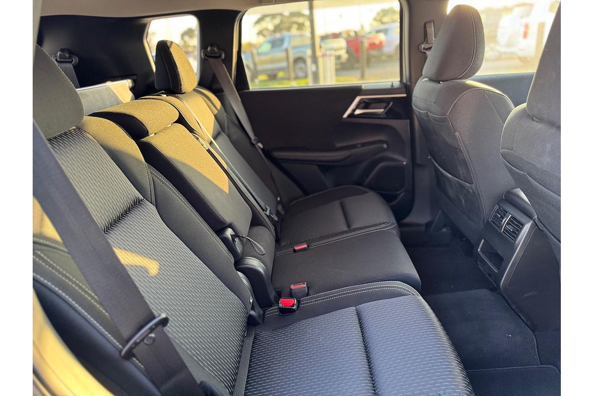 2024 Mitsubishi Outlander LS ZM