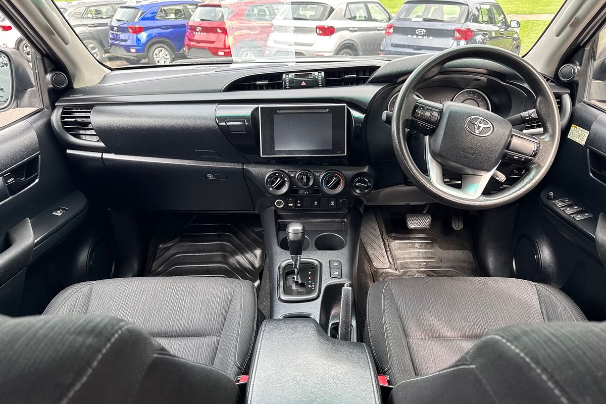2016 Toyota Hilux SR GUN126R 4X4