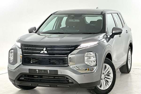 2022 Mitsubishi Outlander ES ZM