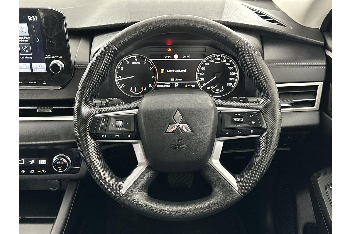 2022 Mitsubishi Outlander ES ZM