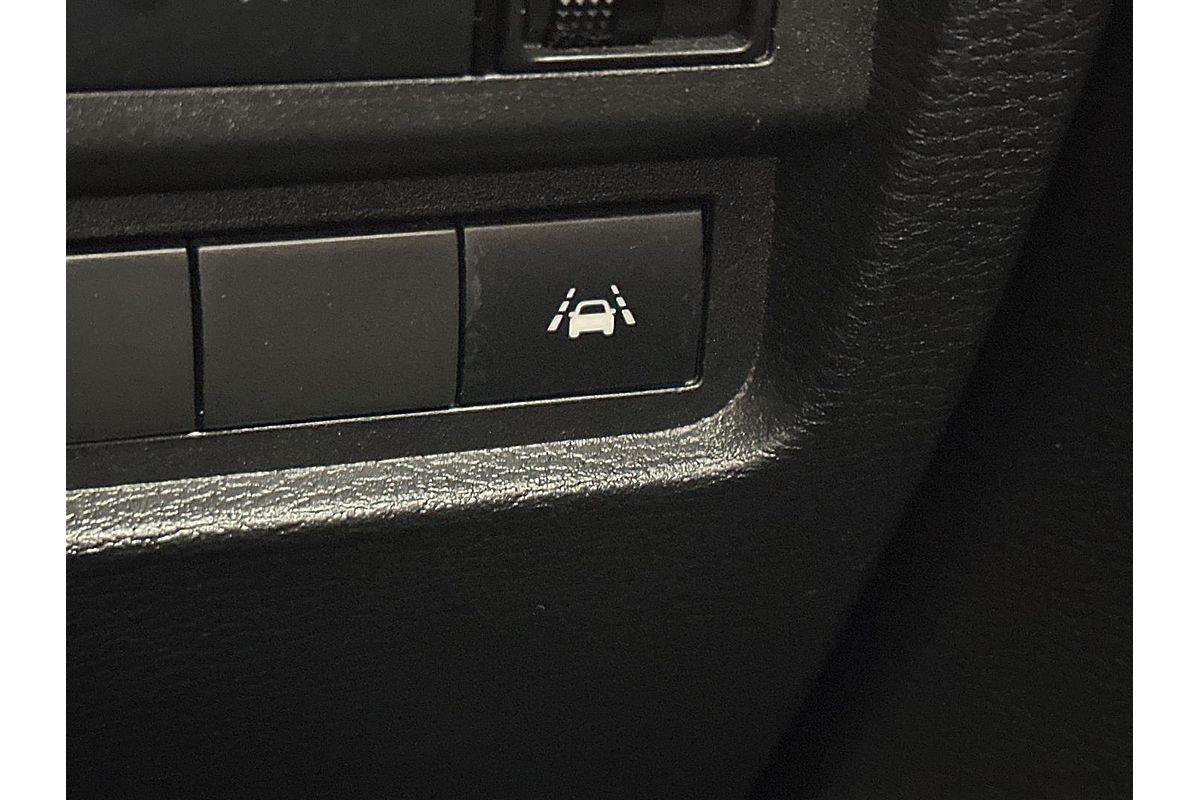 2022 Mitsubishi Outlander ES ZM