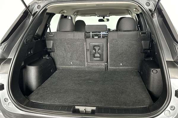 2022 Mitsubishi Outlander ES ZM