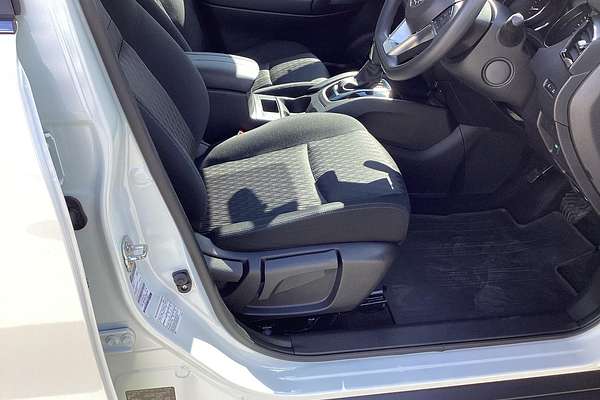 2022 Nissan X-TRAIL ST T32