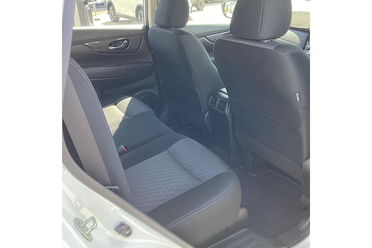 2022 Nissan X-TRAIL ST T32