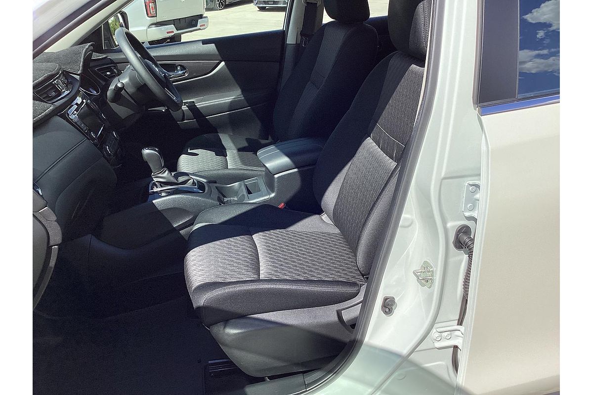 2022 Nissan X-TRAIL ST T32