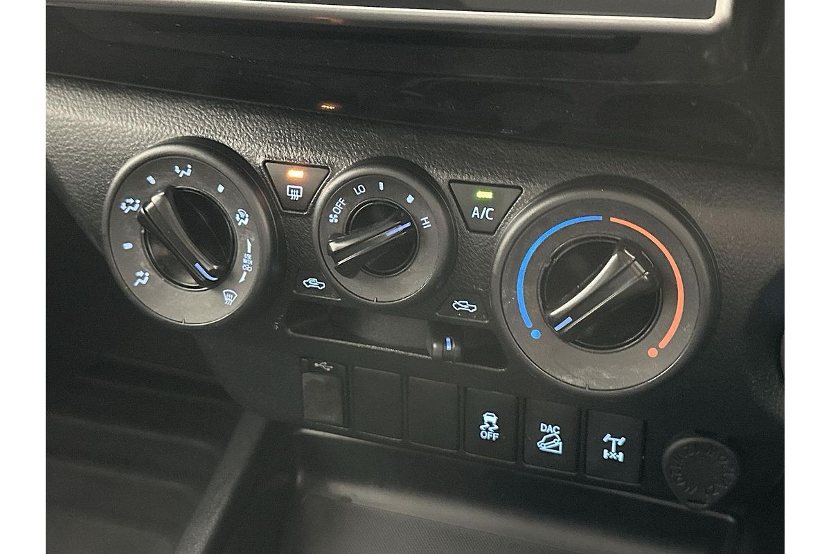 2019 Toyota Hilux SR GUN126R 4X4